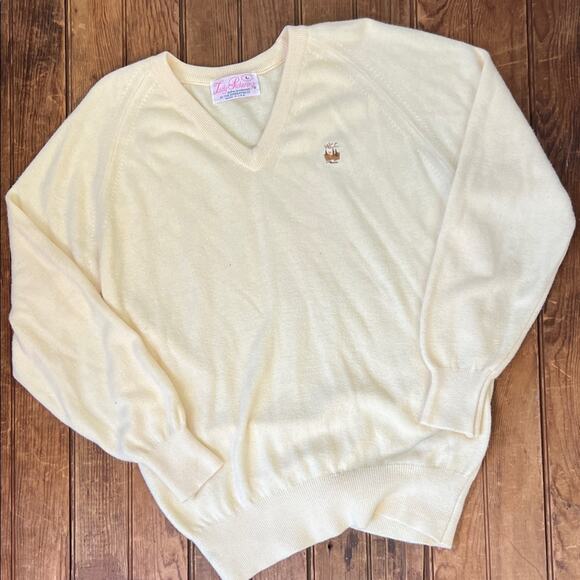 Vintage Sweaters - Vintage 1980s Women's preppie sweater yellow W country club V -Neck